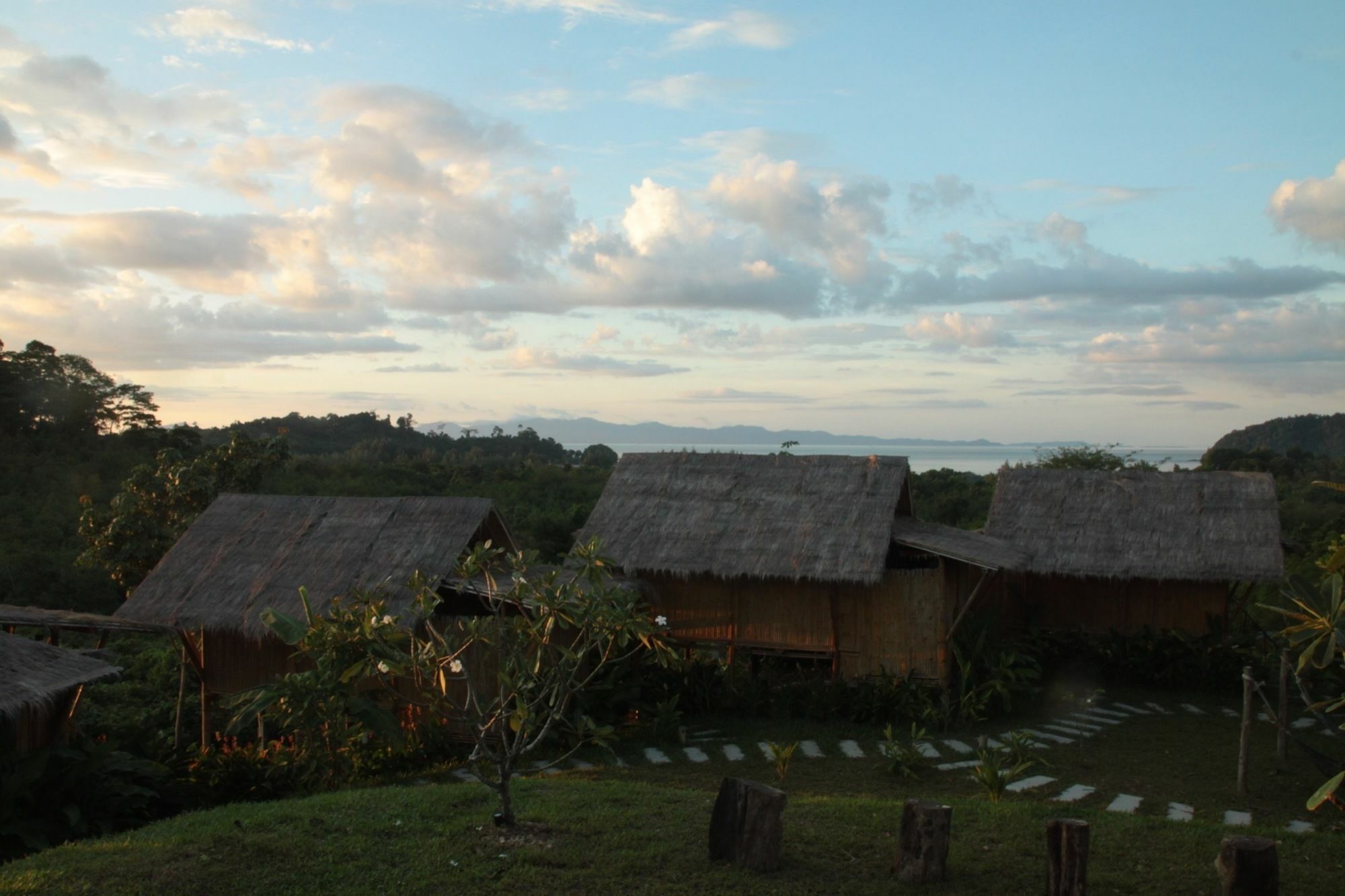 Phuree Hut Villa Koh Phayam Luaran gambar